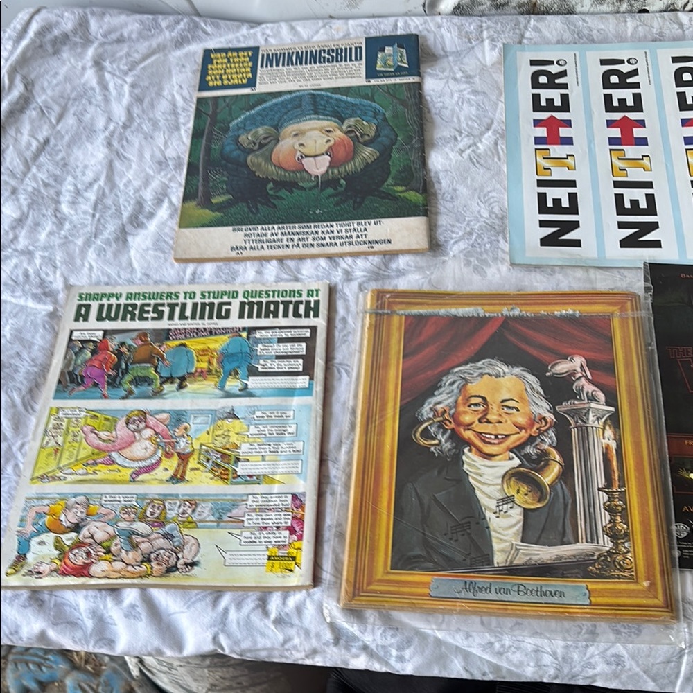 MAD Magazine Collection - Colorful Covers - Picture 9 of 10